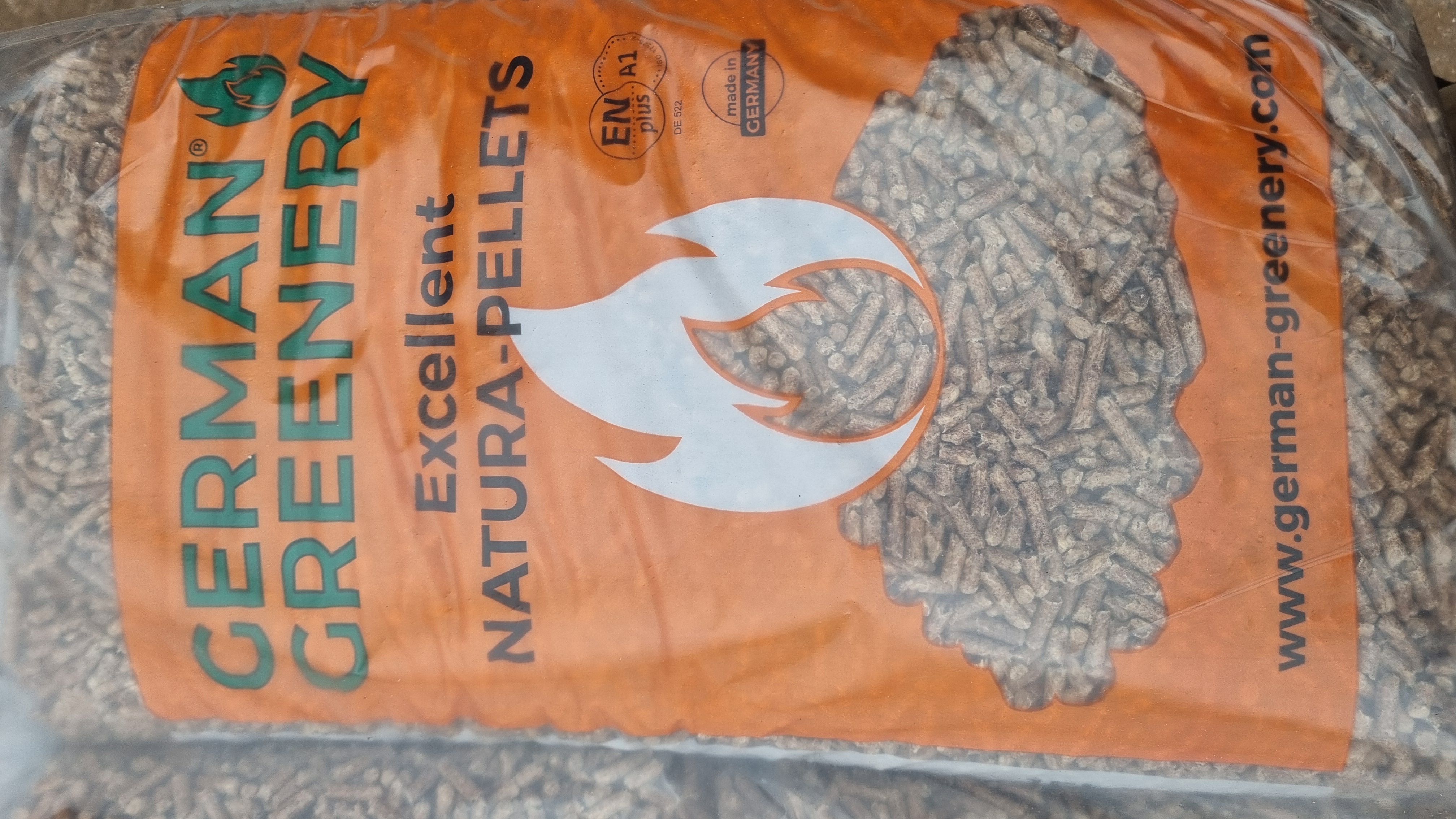 Holzpellets im 15 kg Sack – ENplus A1 aus deutscher Produktion